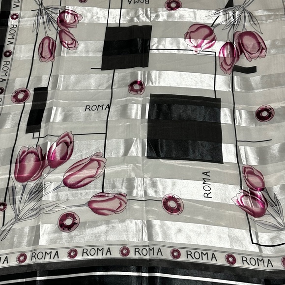 Silky Feeling Women's HeadScarf - Picture 1 of 3